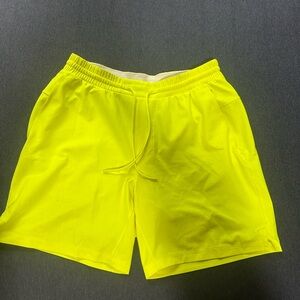 Men’s lululemon channel cross short